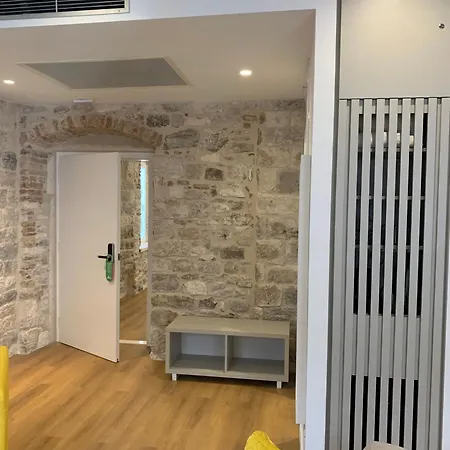 Apart Otel Priuli Heritage Split