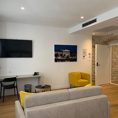 Apartmanhotel Priuli Heritage 4*
